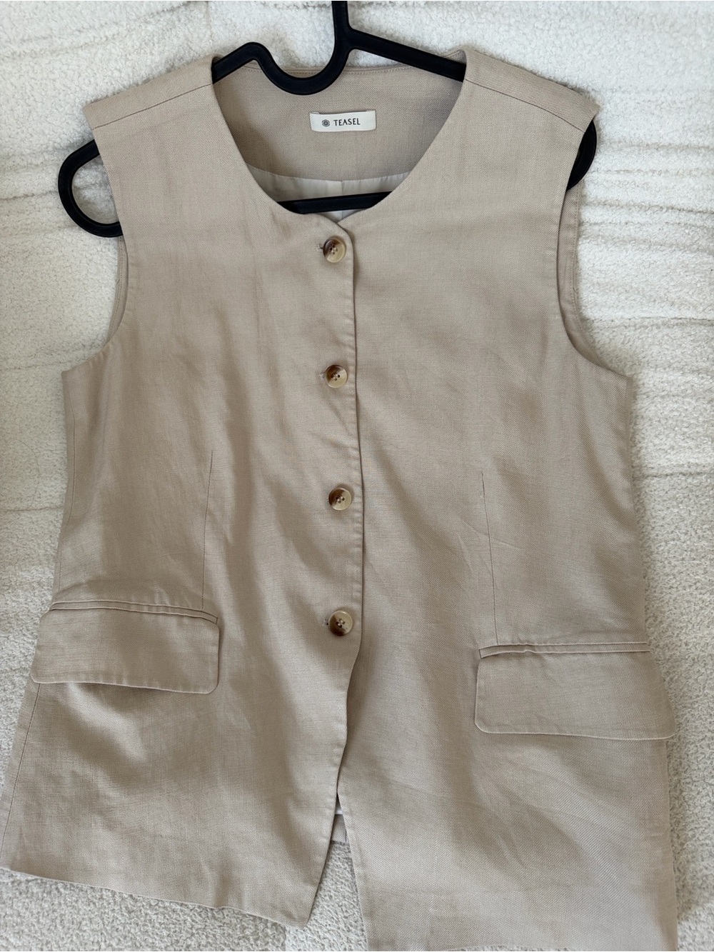 Beige Sleeveless Button-Front Vest Size M